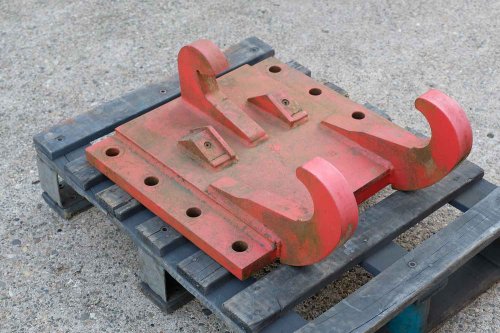 Dappen Werkzeug- und Maschinenbau | Products Dappen adapter plate Atlas T11.20 | red Dappen adapter plate Atlas